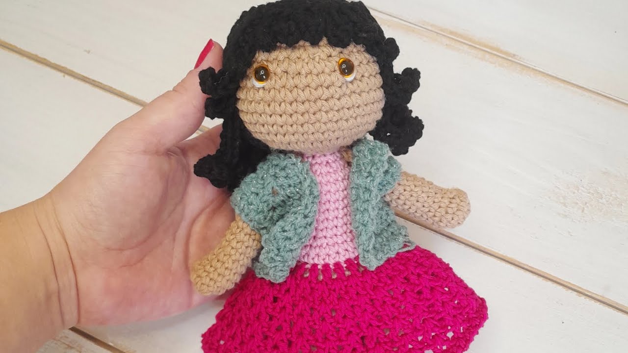 Aprenda a fazer colete para boneca amigurumi!