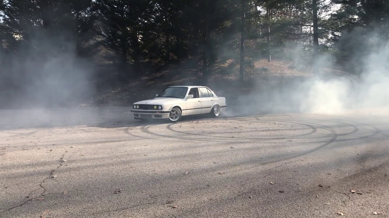 BMW M52 Swapped E30 Sedan 318i M52B28 with S52 camshafts M50 Intake Manifold BC BR Coilovers and LSD