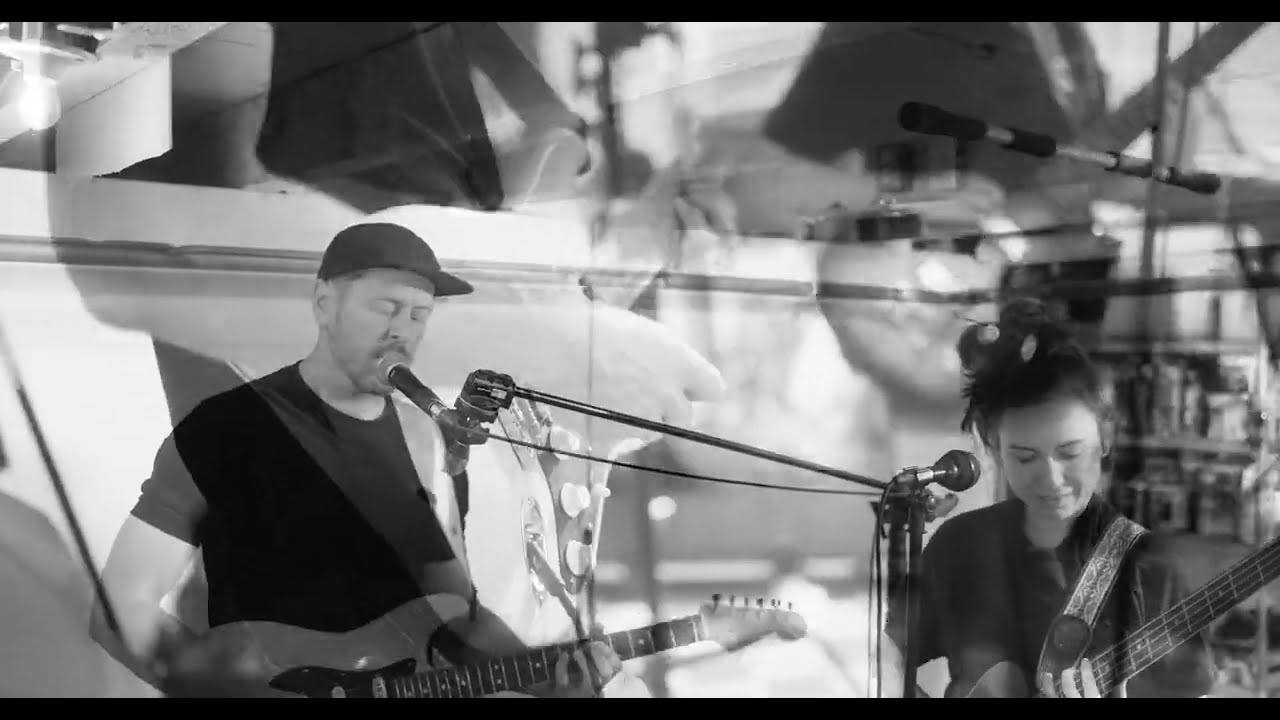 Dan Jardine and the Laser Beams - how I know that they know ( Live )
