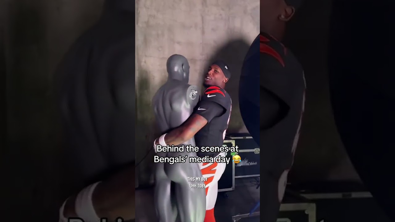 Tee Higgins is so unserious 😭 (via @Bengals/TT)