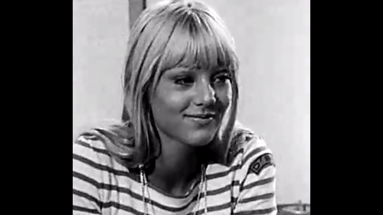 Sylvie Vartan enregistre 