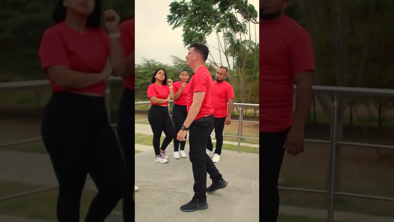 lo rechazaron por ser bailarin