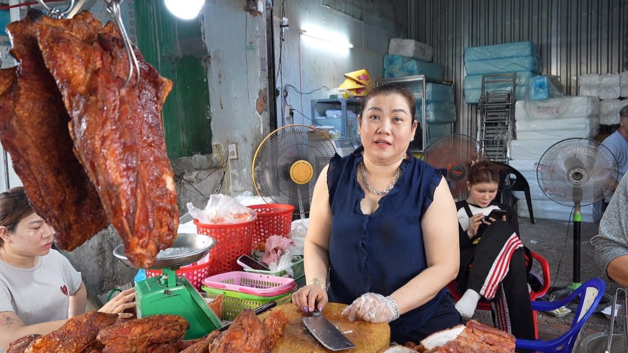 Bà trùm Kim Mai ngồi ghế nóng chặt heo quay,chia sẻ kiếm tiền tỷ mùa cô hồn