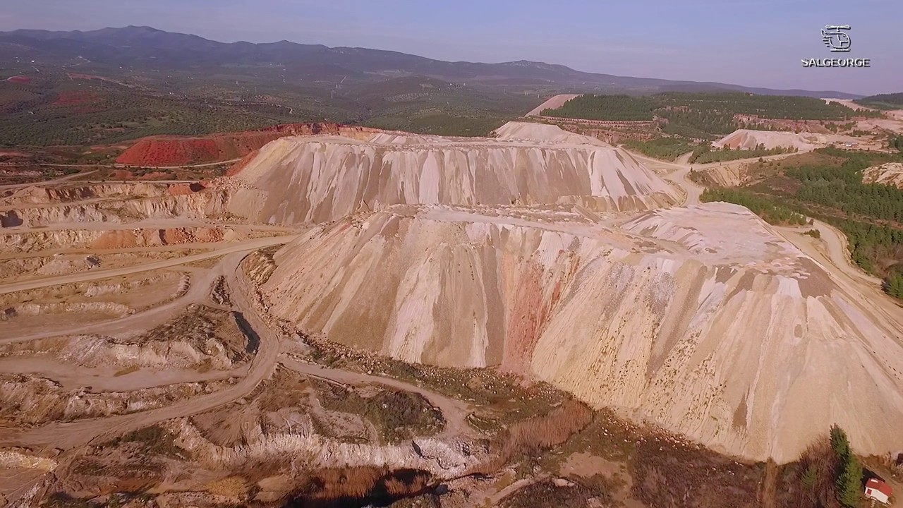 Μεταλλεία Γερακινής Ελληνικός Λευκόλιθος -- ενα σπάνιο μετάλλευμα περιζήτητο στη διεθνή αγορά(Drone)