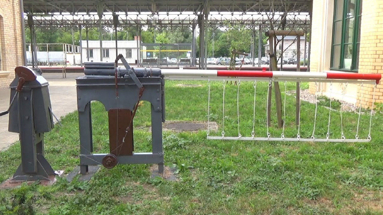 Prezentacja rogatki peronowej mechanicznej w Toruniu Głównym