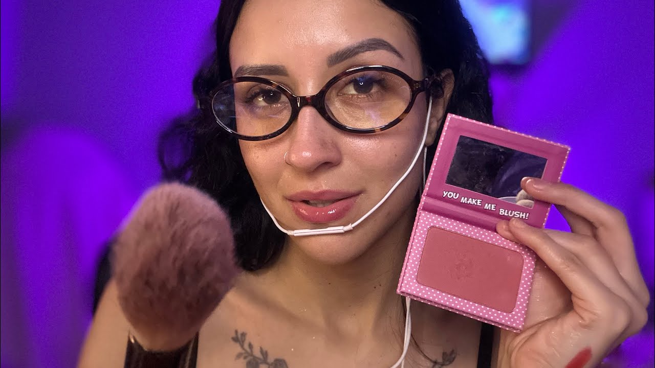 Asmr: Maquiadora faz sua maquiagem para a Ceia de Natal! 🎄#asmr 