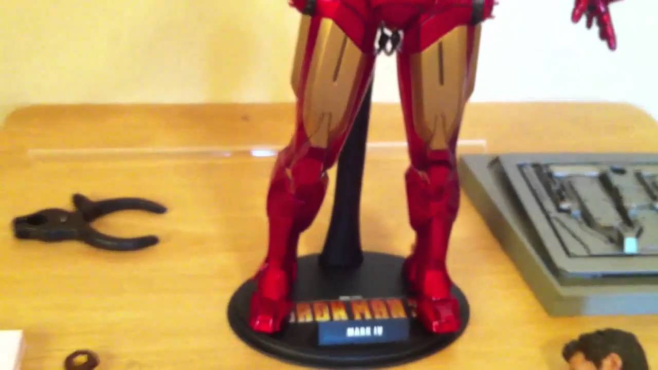 Hot Toys Iron Man Mark IV 4 Review Unboxing