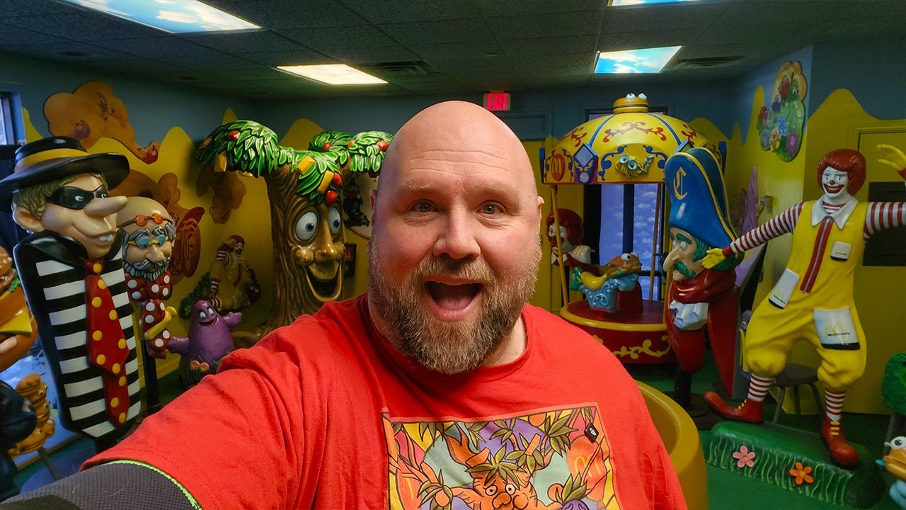 I Visit McDonaldland at Artrageous In Yukon, OK!