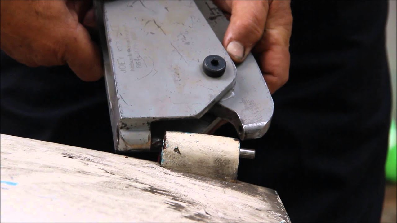 Beetle Hinge Pin Removal Tool