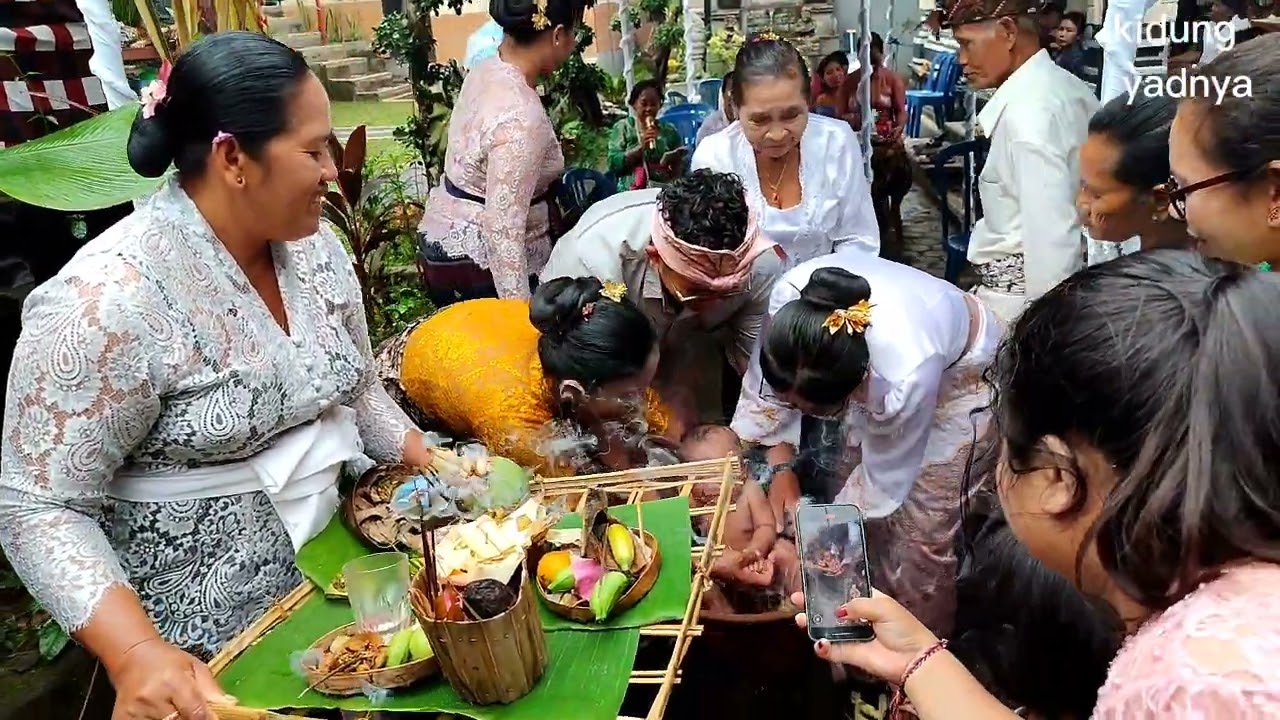 Upacara Tiga Bulanan, Tradisi khas  Desa Adat Tunju di iringi gamelan Ktonglang #ktonglang