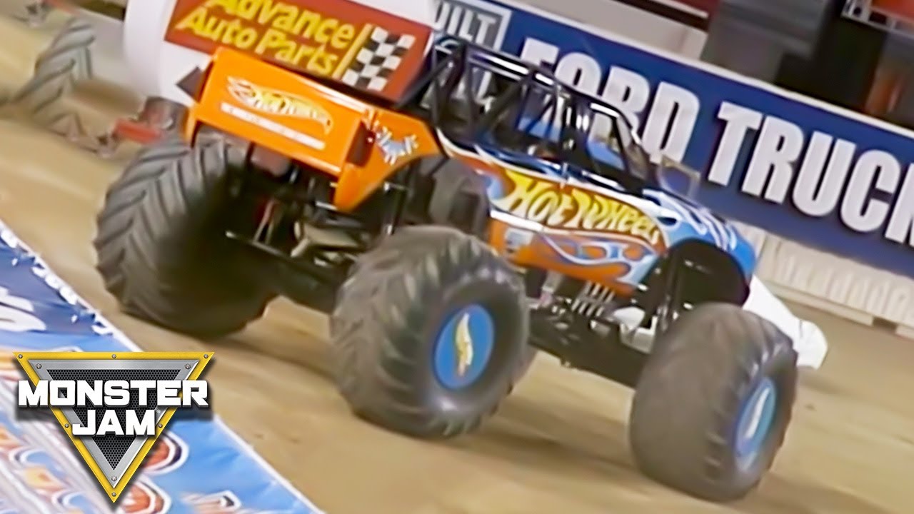 Freestyle Team Hot Wheels | World Finals 2004 | Monster Jam