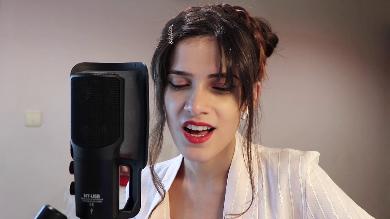 Pervane (Bana Ellerini Ver) cover by Sinem Kadıoğlu (Turkish Song)