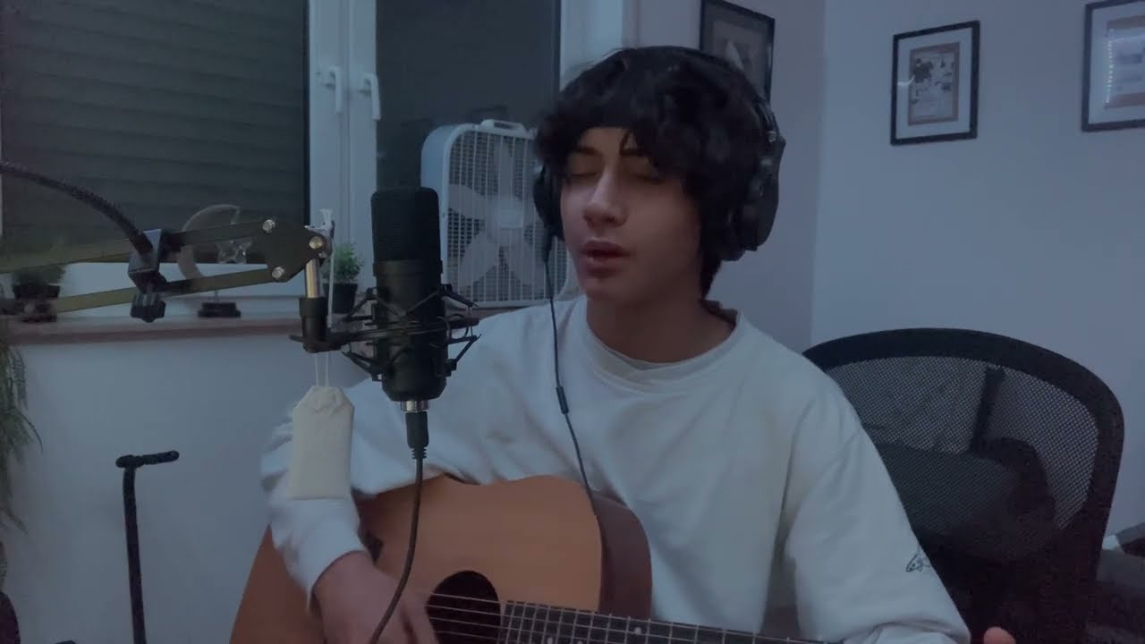 Coffee - Beabadoobee (Guitar cover)
