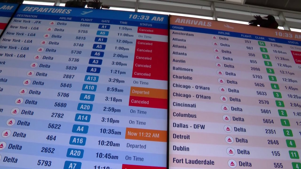 Путешественники в панике из-за отмены и задержки рейсов в аэропорт Логан и обратно.