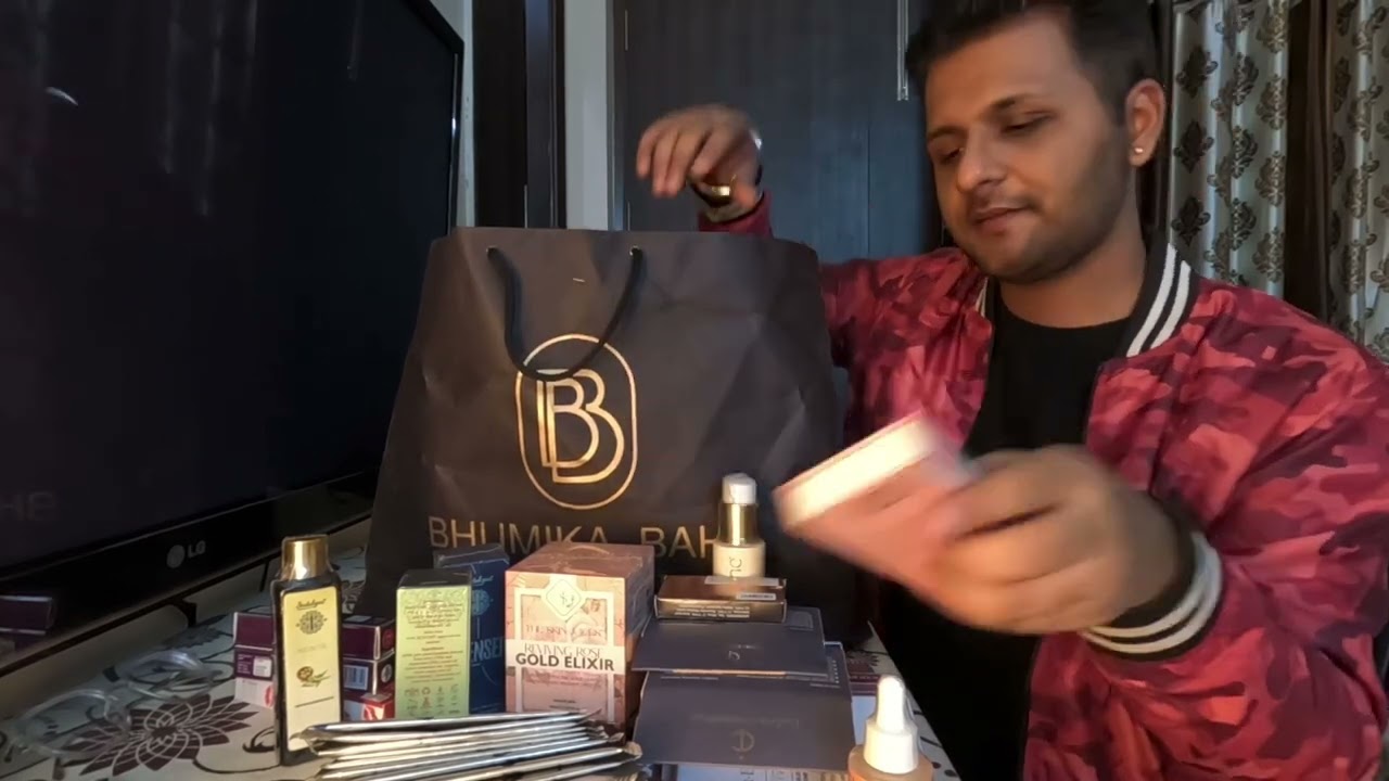 Goodie Bag Haul By Bhumika Bahl Academy | 7 Day Beginner to Pro Course | Makeup Artist