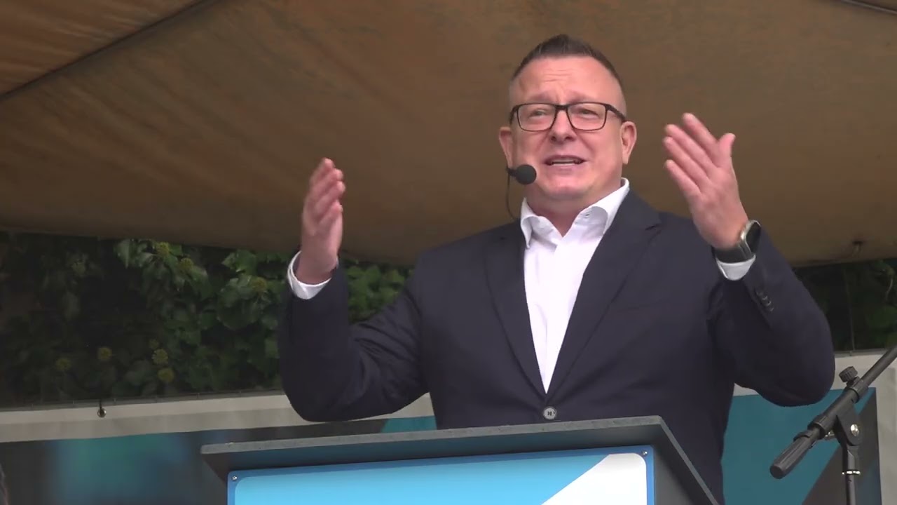 AFD Gillamoos mit irrsinniger Begr&uuml;ssung 2025