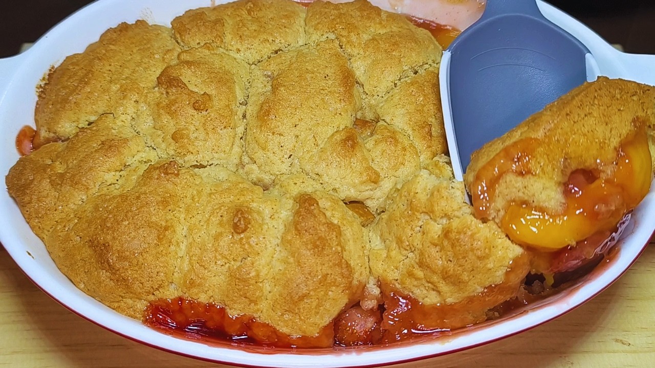 How to Make The Best Fruit Cobbler Recipe! Easy and Delicious