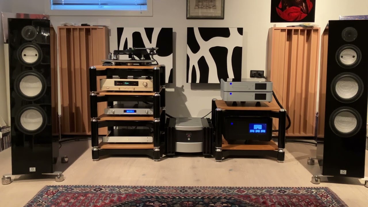 Accuphase C-47 and Ikeda 9 TS on Michell TecnoDec (mk II arm), Marten Bird, ML 336, MI 23.5A preamp