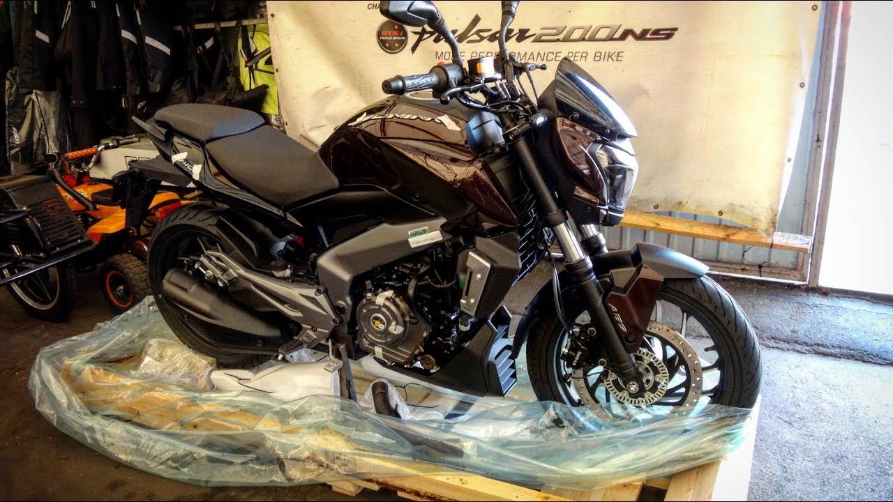 Bajaj Dominar 400 / Достаем из коробки!