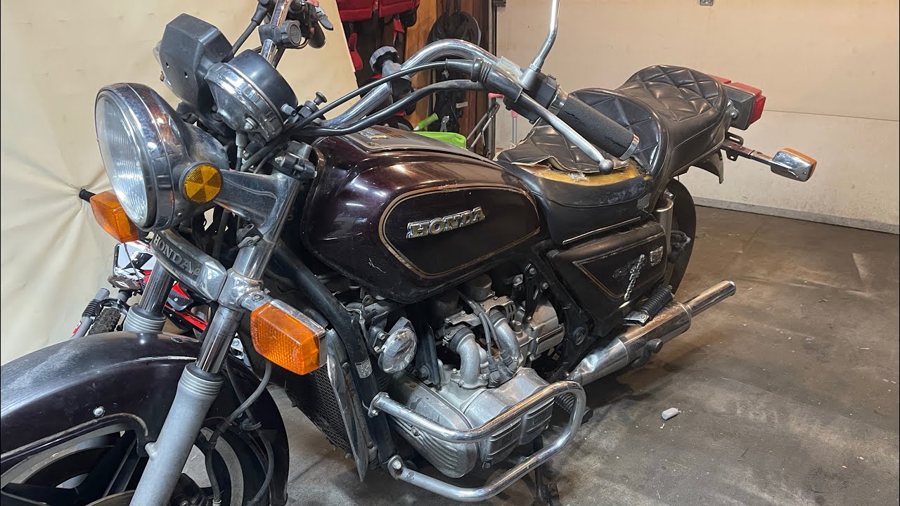 1981 Honda Goldwing GL1100 Bike Project -Part 1