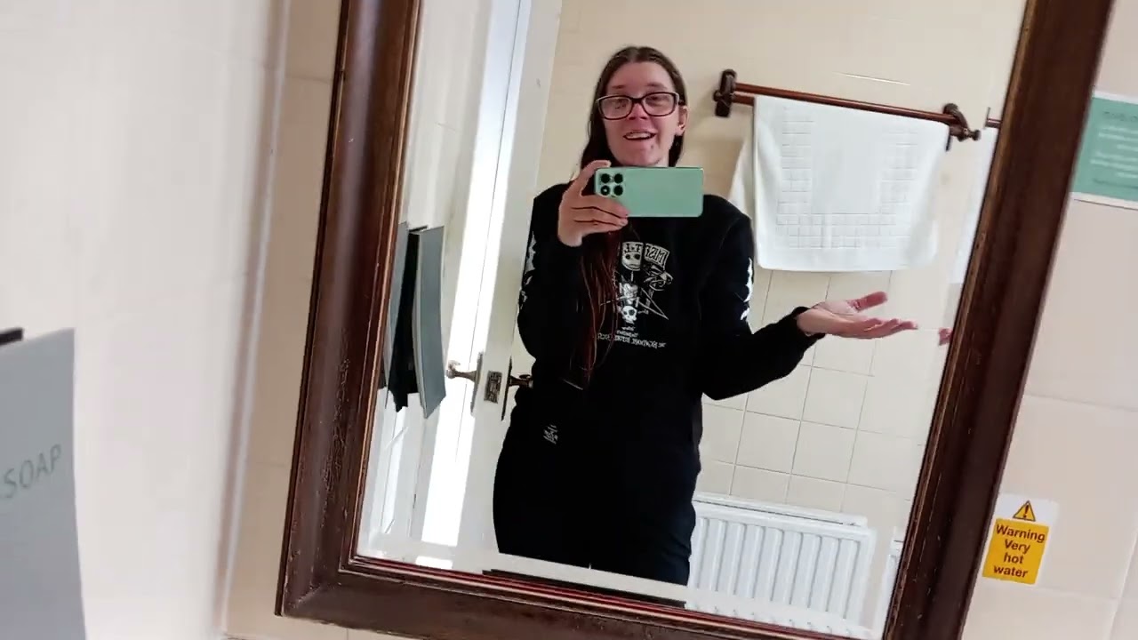 GREAT YARMOUTH CARLTON HOTEL REVIEW (FREE UPGRADE) IS IT WORTH THE MONEY ?