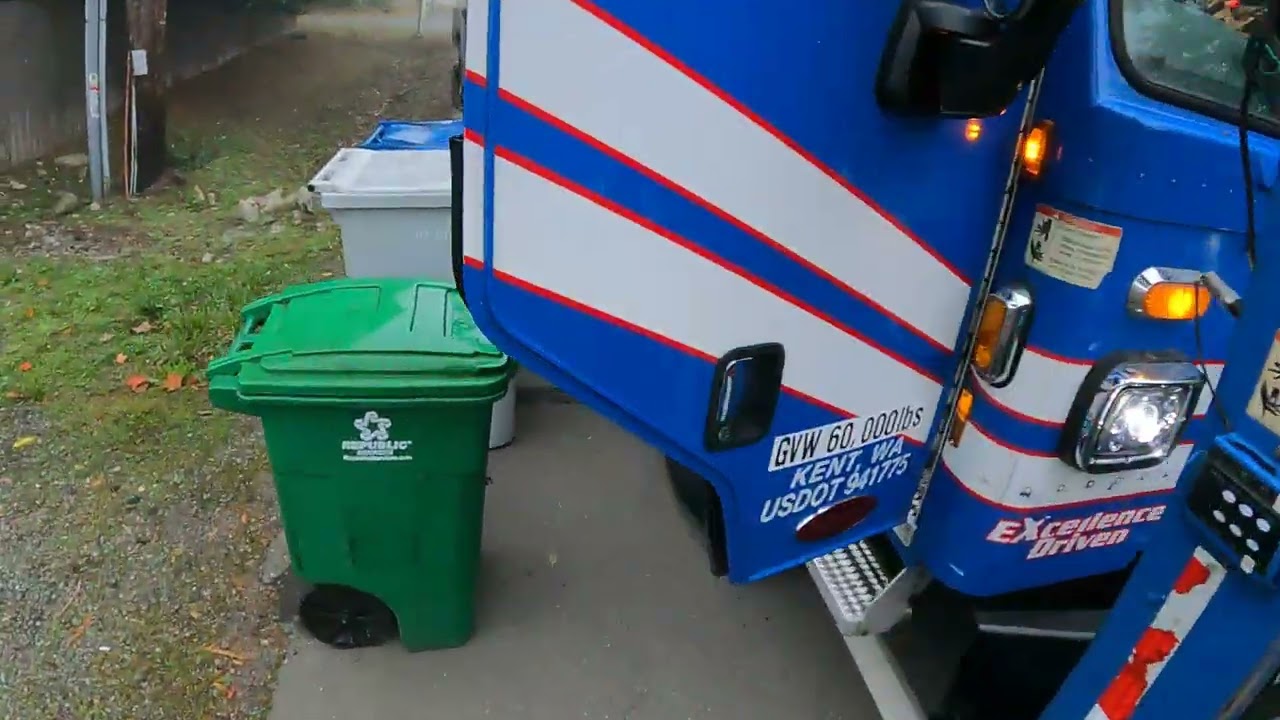 Head cam garbage truck pov