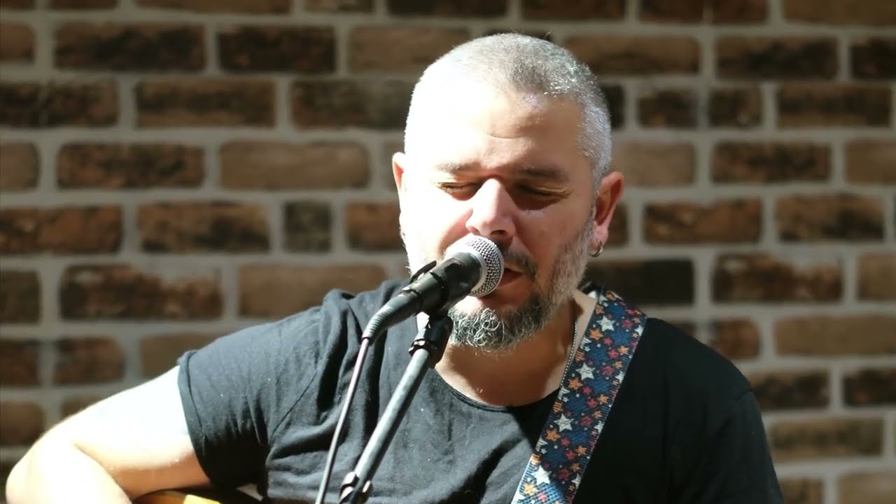 Üstüme Basıp Geçme Canlı Performans ( Kerem Albayrak )