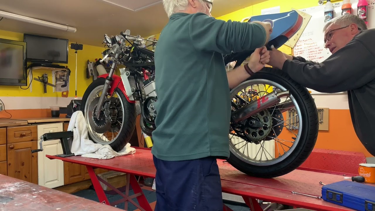 Yamaha TZ350D bodywork removal.