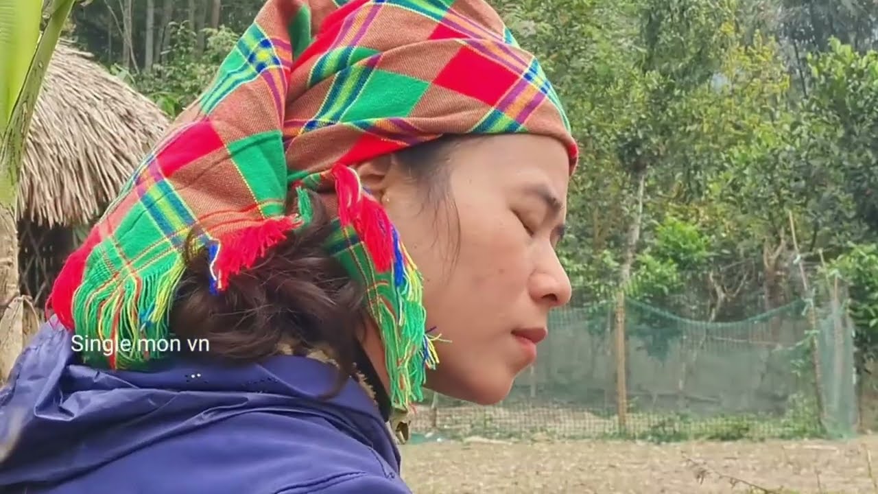 Single Mother - Working hard every day to make a living and raise her lovely daughter