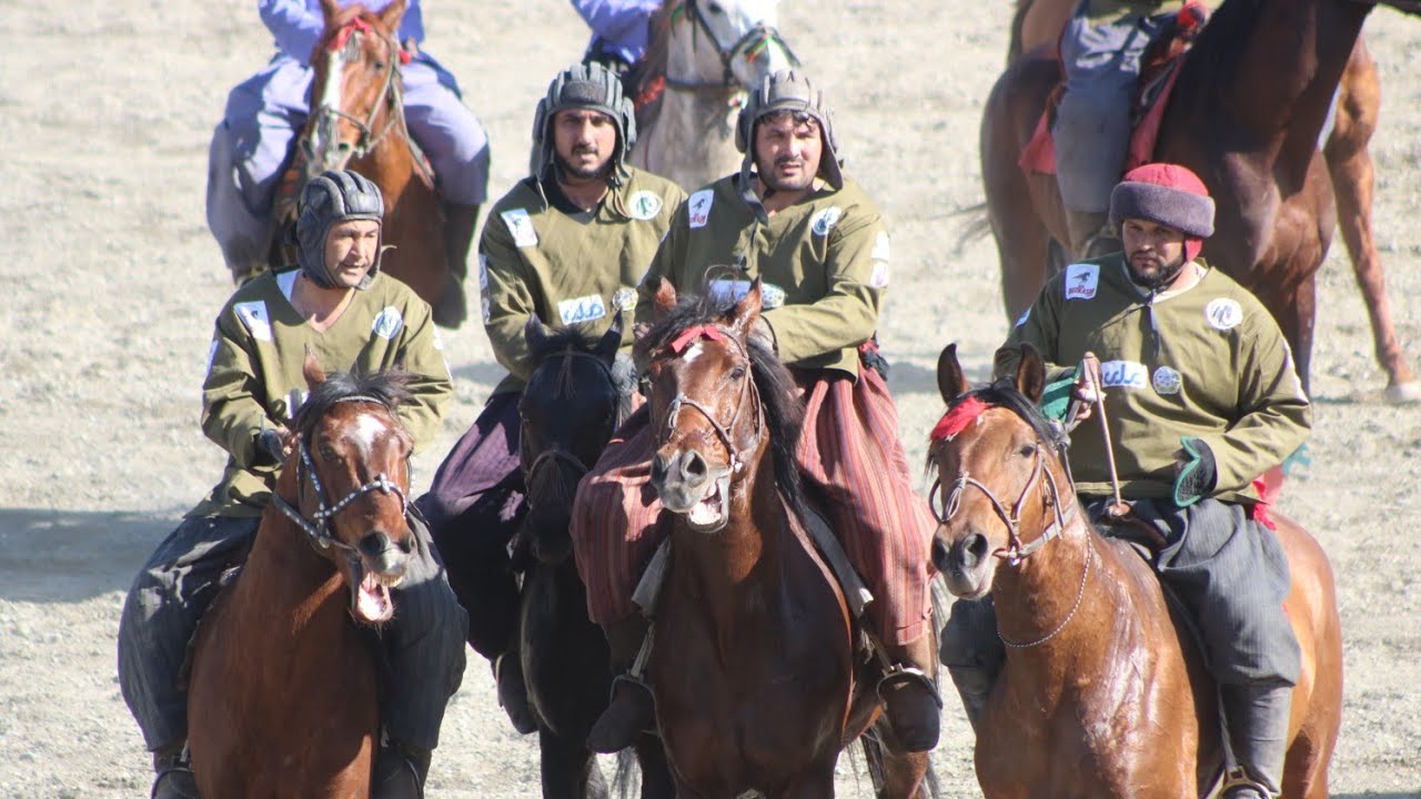 مسابقه بزکشی بین تیم ولایت قندوز و بغلان فدراسیون لیگ برتر بزکشی افغانستان Buzkashi kunduz Baghlan