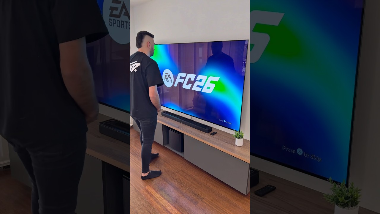 FC 26 + PS5 Pro + OLED 83&Prime; = Pure happiness 🎮✨#fc26 #ps5 #gamingsetup #goodvibes #happiness
