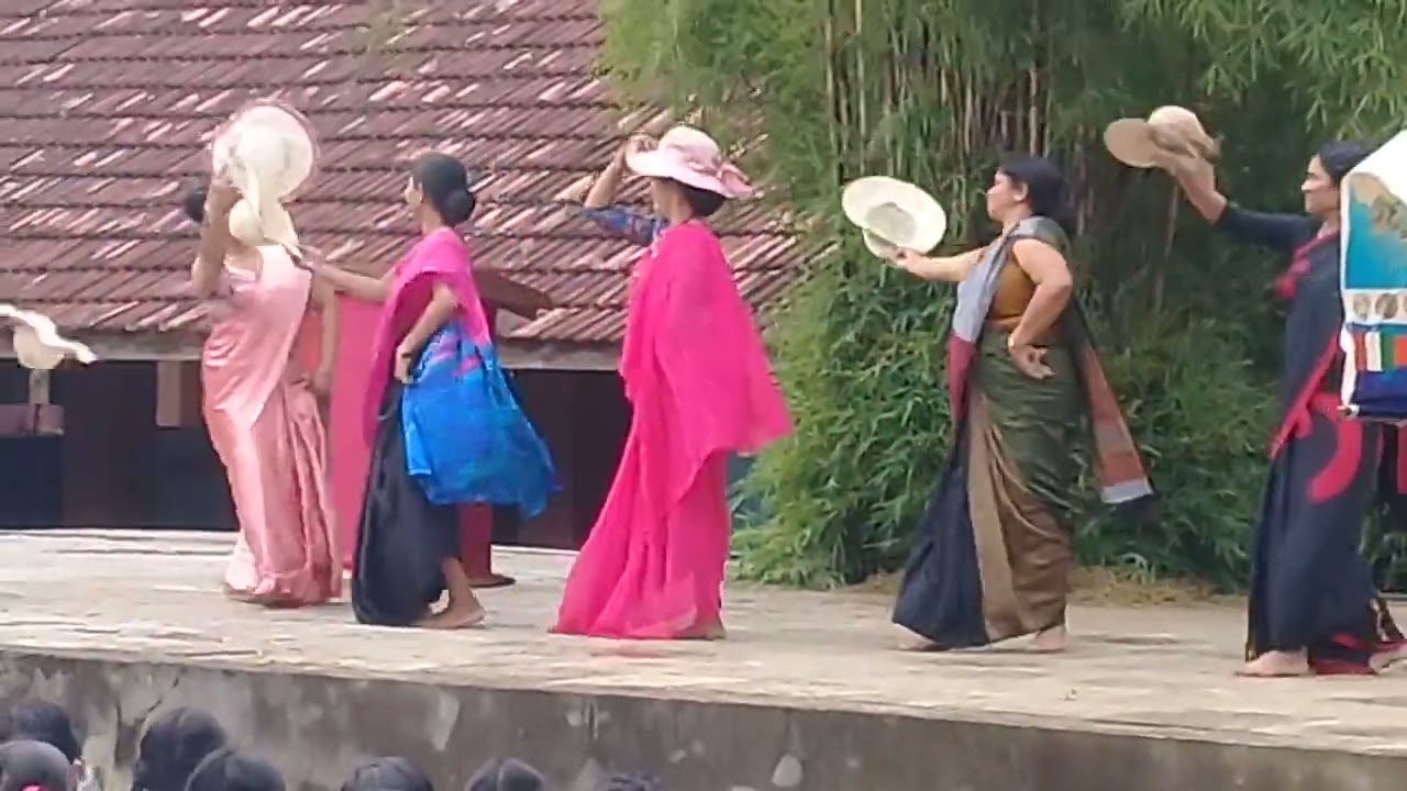 ලෝක ළමා දිනය වෙනුවෙන් ගුරුවරියන්  Humbuluwa Central College Alawwa. 2022.10.03