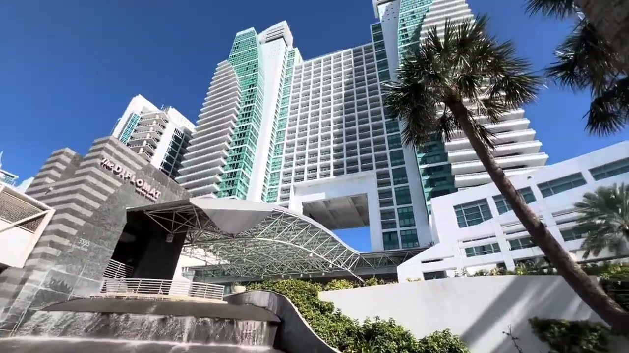 The Diplomat Beach Resort Hollywood, Curio Collection by Hilton
