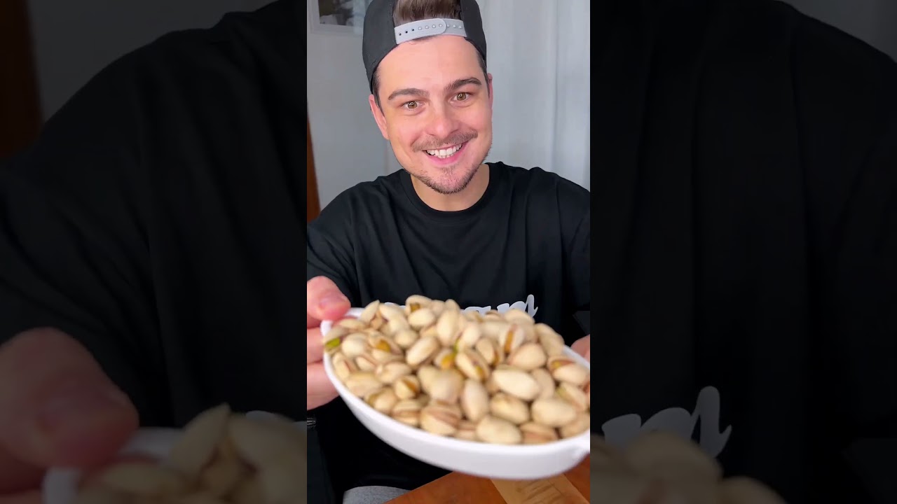 Do you know PISTACHIOS can be opened when pushed together?🌰😁💚| Mom's superpowers |CHEFKOUDY
