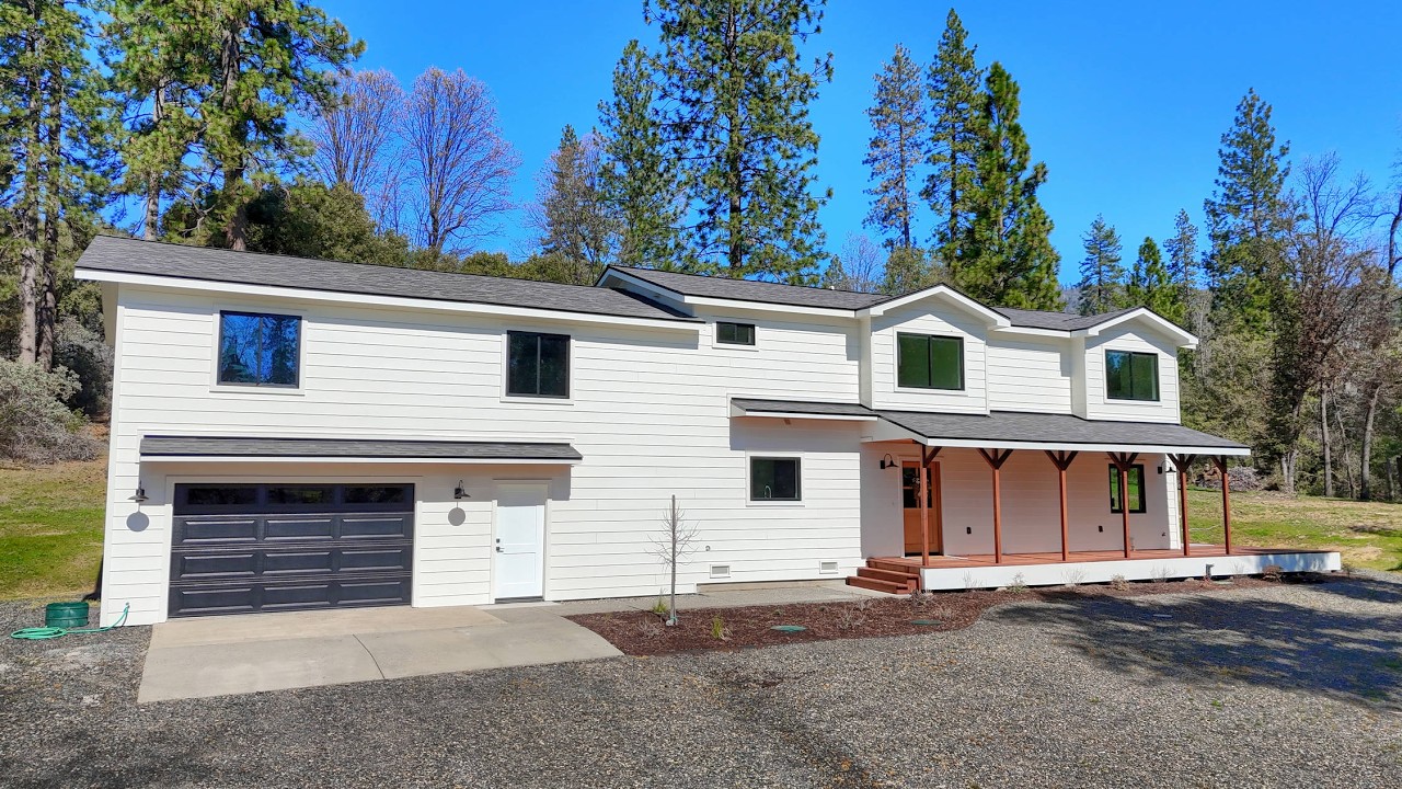 FOR SALE : 3181B Triangle Park Rd | Laura Shaw