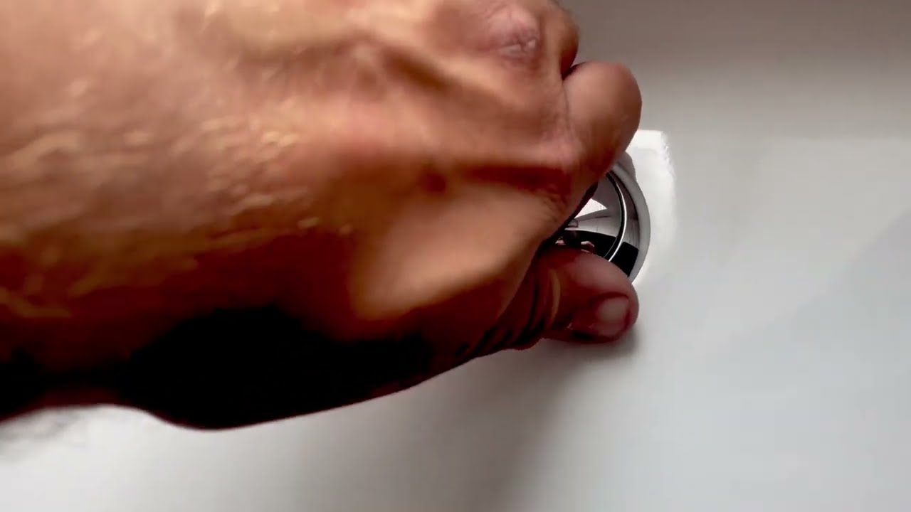 How To Remove DuraVit Toilet Cistern | UK PLUMBER