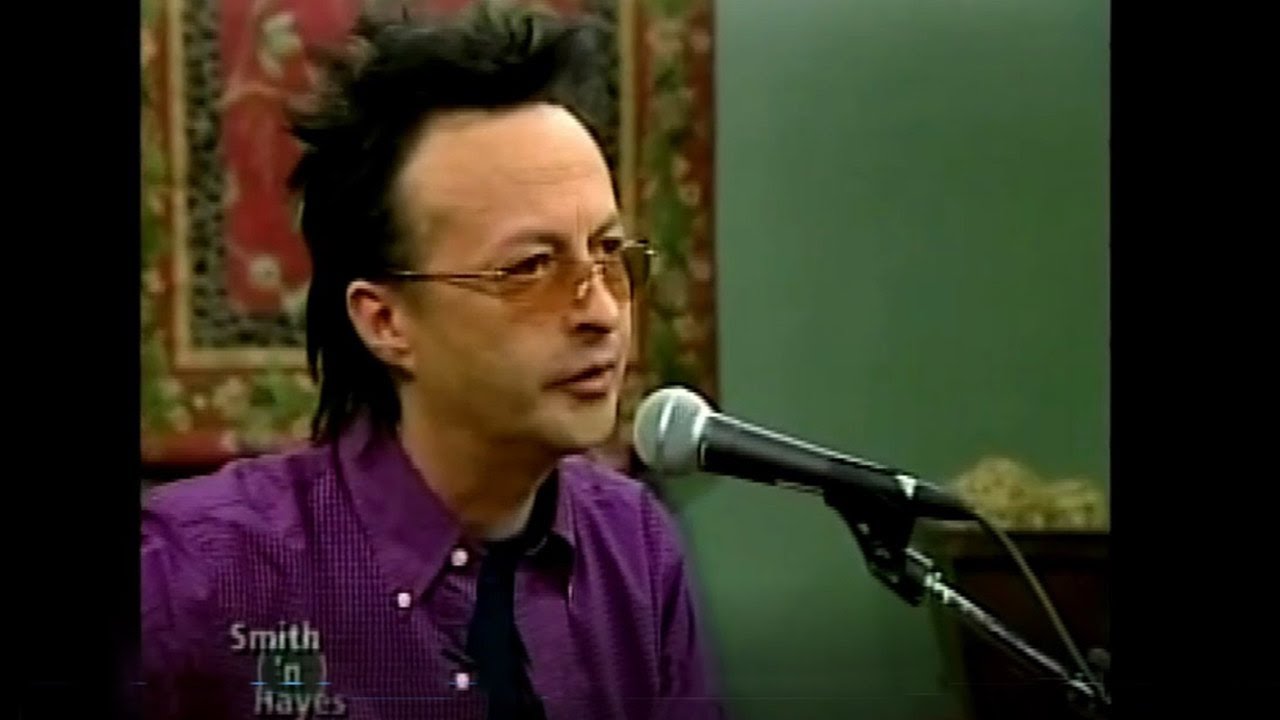 Ian Mitchell (Bay City Rollers) interview & live performance on 