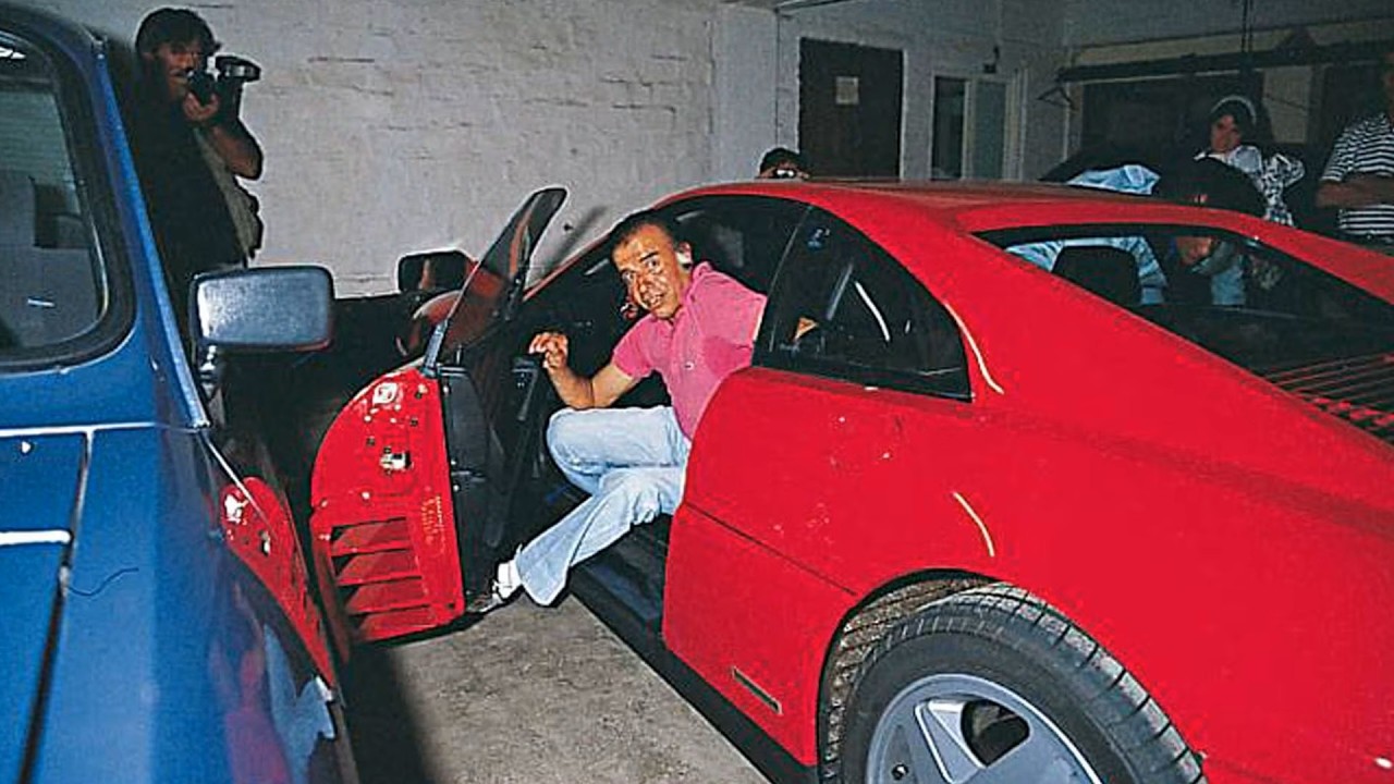 Historias Innecesarias: M*nem y la FERRARI