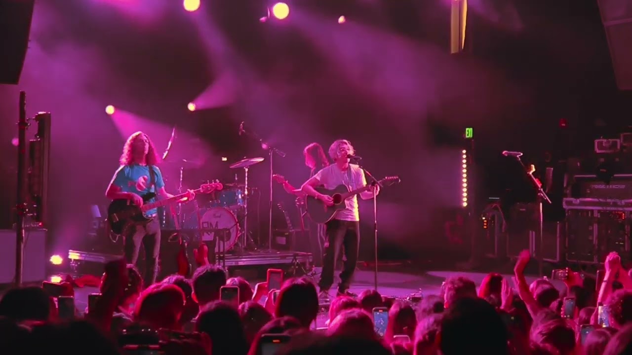 Ricky Montgomery - This December (LIve - El Rey Theater)