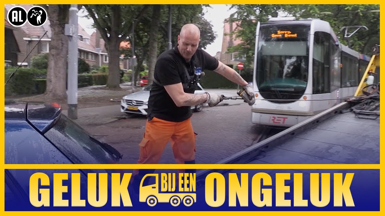 Ludolph bergt kapotgereden auto’s: ‘Andermans ellende is mijn vreugd’ - Geluk Bij Een Ongeluk