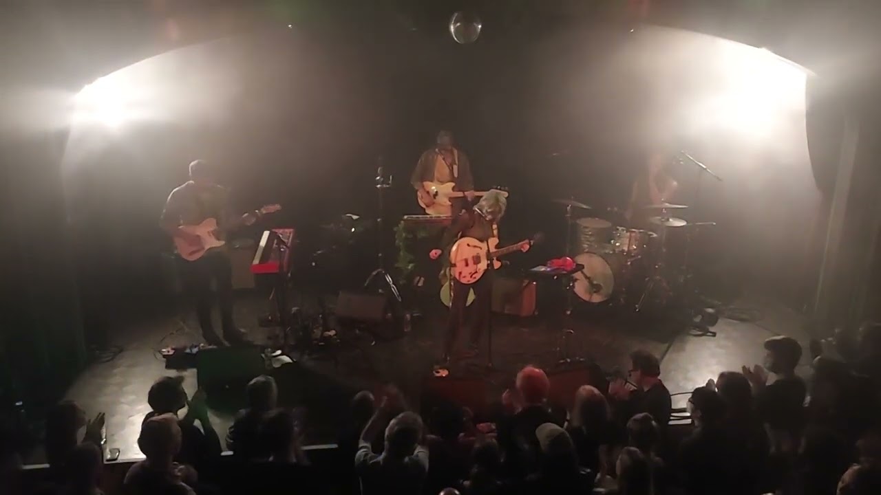 HURRAY  FOR  THE RIFF  RAFF LIVE IN LONDON