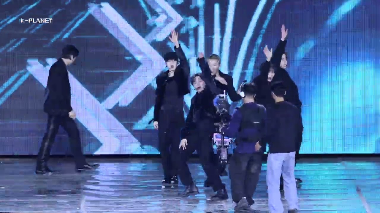 【2025 SEOUL SPRING FESTA】THE BOYZ (더보이즈) 'VVV + THRILL RIDE + Rock and Roll' 4K Fancam 직캠 | 250430