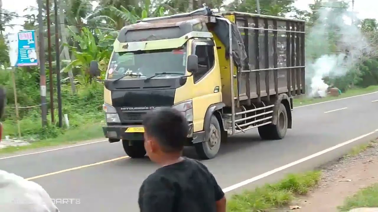 Hanting di Wanasalam# Lebak # Kumpulan truk oleng yang ada di Banten