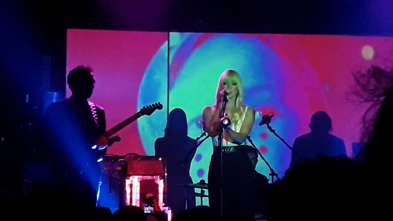 Chromatics - Blue Girl (Live @Mezzanine, San Francisco)