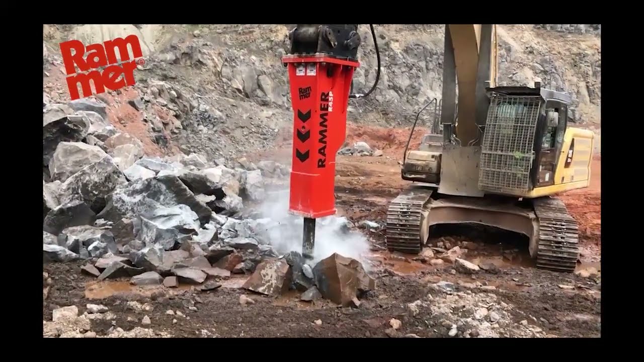 Rammer Performance Line Large Range Hammer R45P - Secondary breaking  hard rock basalt