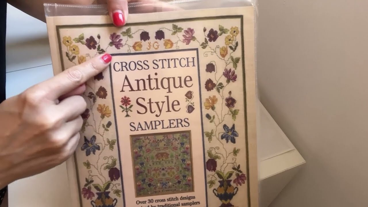 Dos libros de punto de cruz que me tienen enamorada 💔 #crosstitch #puntodecruz #bordado