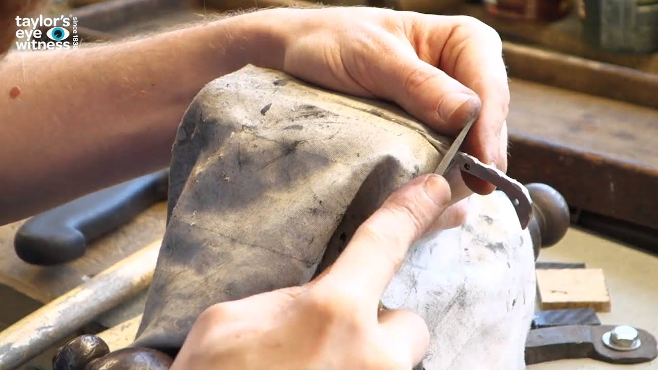 Assembling a Barlow Knife