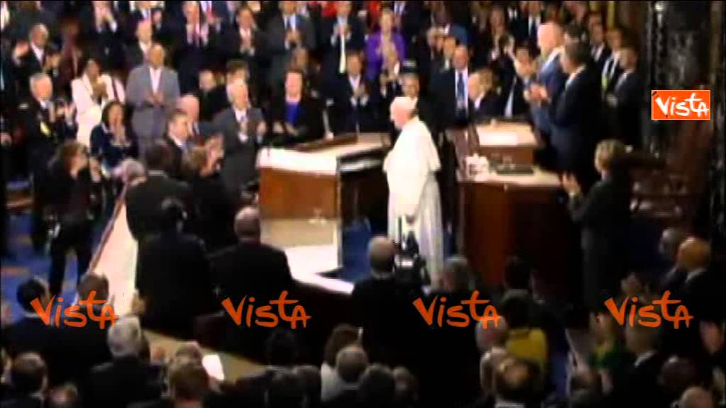 PAPA FRANCESCO ARRIVA AL CONGRESSO USA ACCOLTO DA UN LUNGHISSIMO APPLAUSO