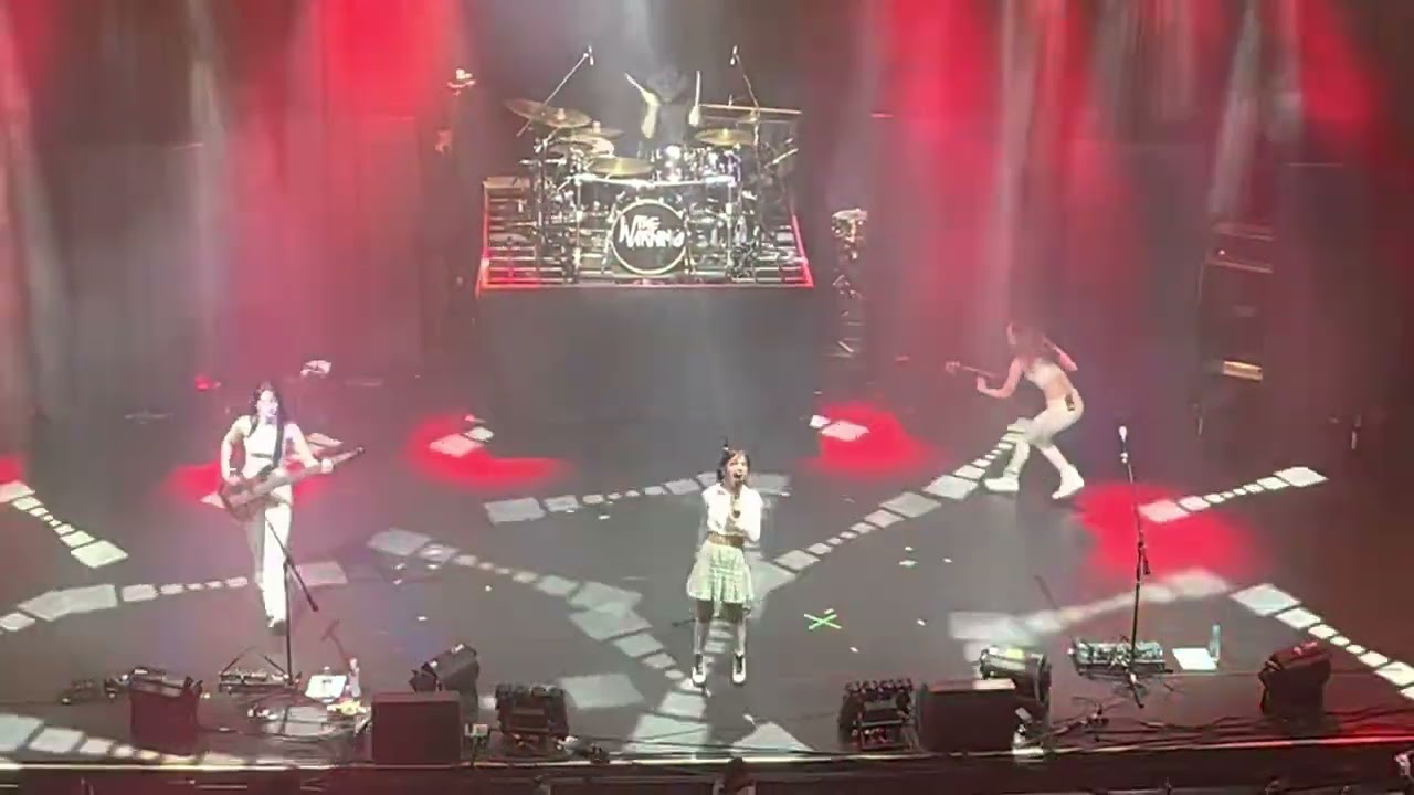 The Warning - Narcisista feat Beto Ramos (Teatro Metropolitan)