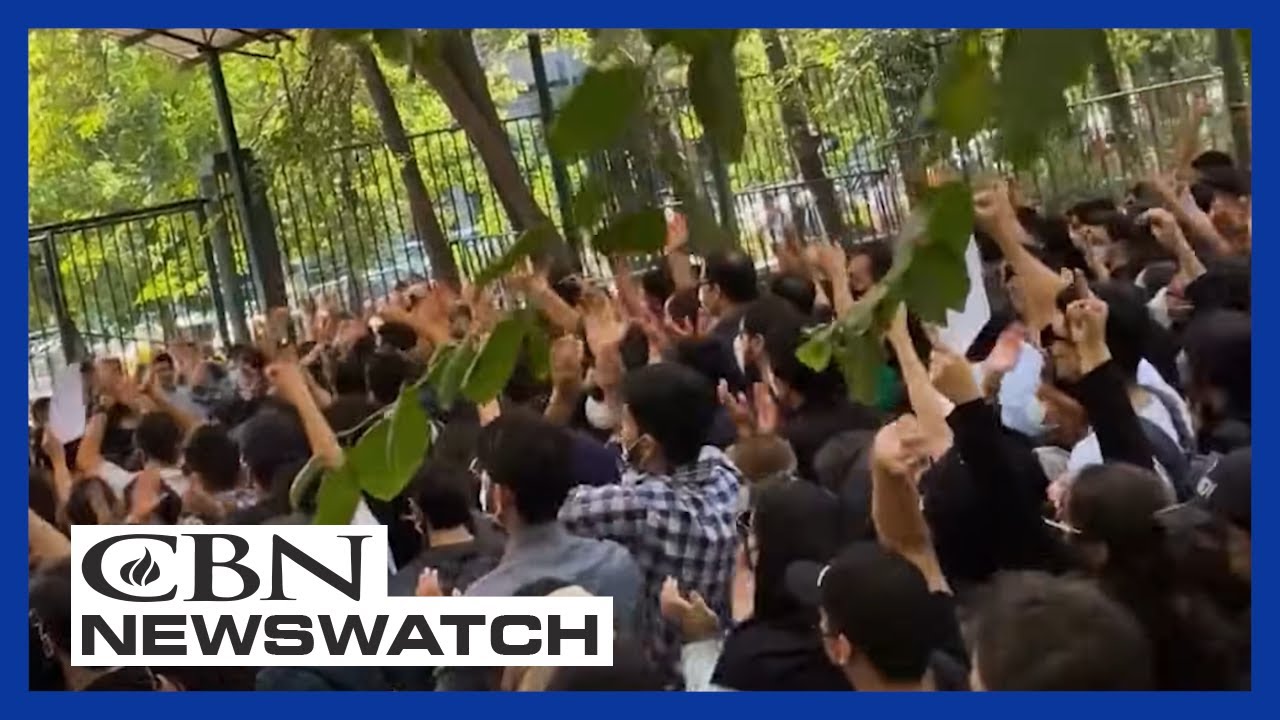 Iranian Protesters: 'Death to the Dictator' | CBN NewsWatch - January 2, 2026